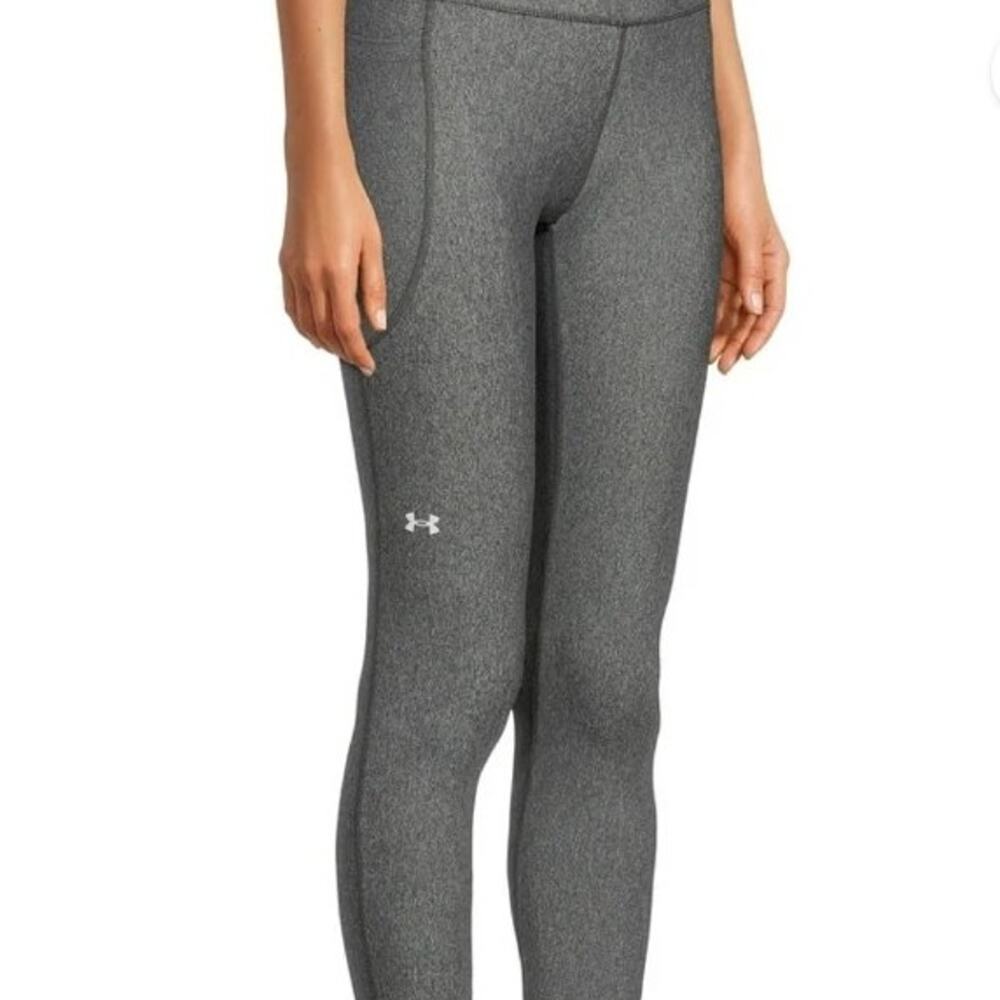 Under Armour Women's HeatGear High-Rise Compression Capri Leggings in gray